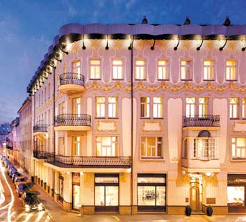 Roset Hotel and Residence